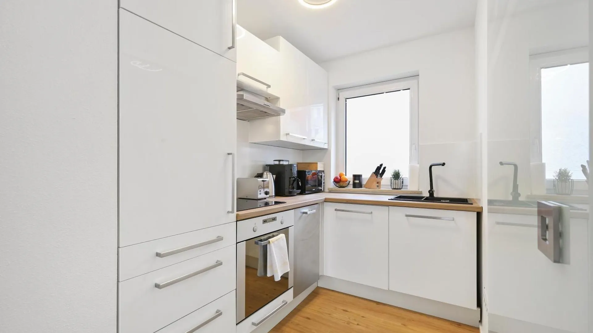 Cruwzo - Modern Centrally Located Apartment With Parking Ingolstadt Germania